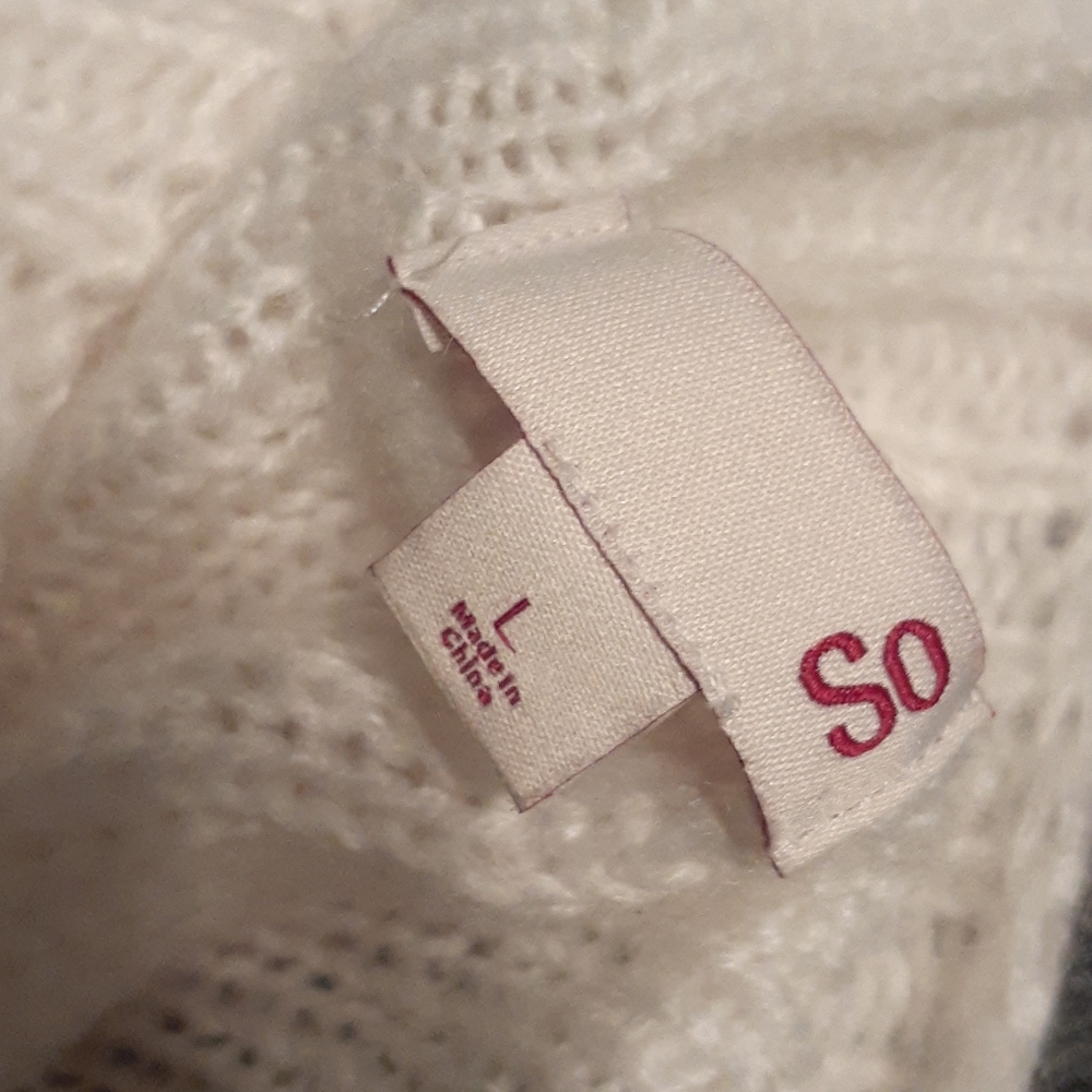 Patterned Sweater - Picture 3 of 3